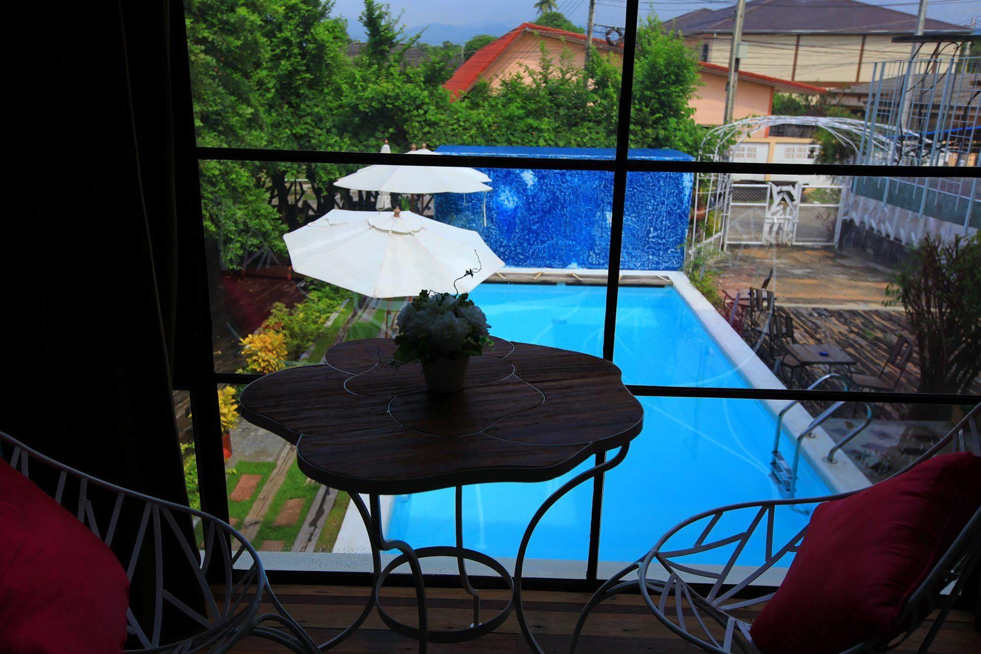 Hy Resort Çonburi Dış mekan fotoğraf